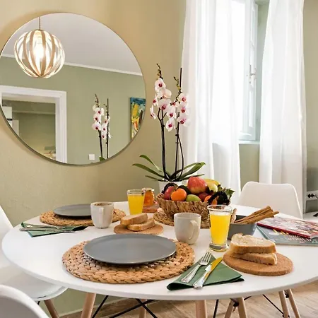 Apartament Artemis *